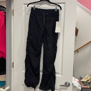 Lululemon Dace Studio Pant II unlined, black, size 4, never worn